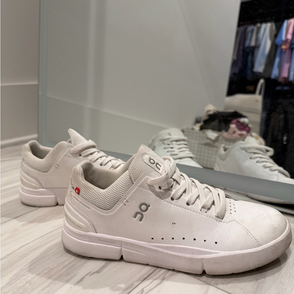 On Running Roger’s White Sneakers